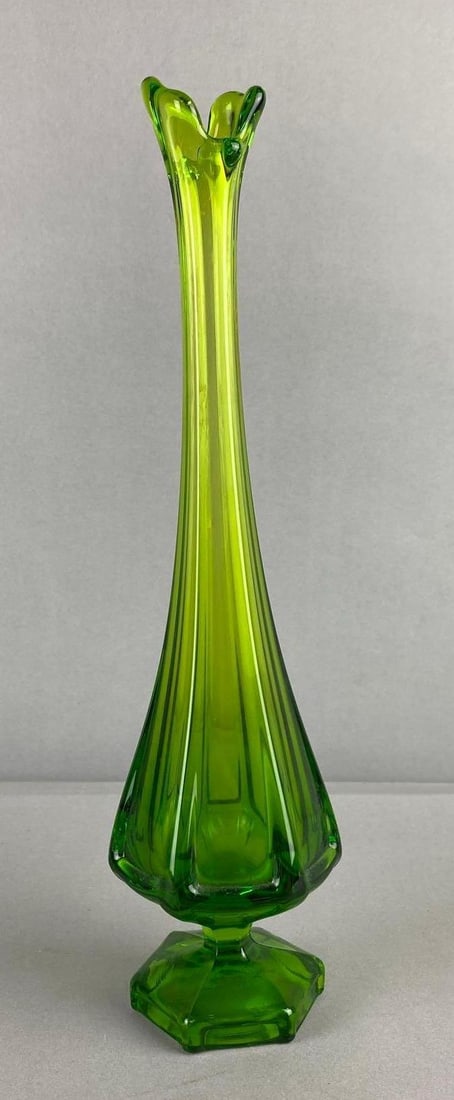 Vintage Viking Avocado Green Glass Epic Swung Bud Vase (1 of 2)