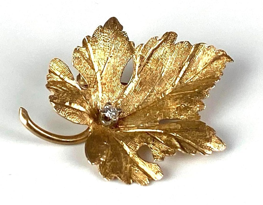 14K Yellow Gold Diamond Maple Leaf Pin: Total weight of 3.2 grams, Measures 1 inches H x 1 1/4 inches W