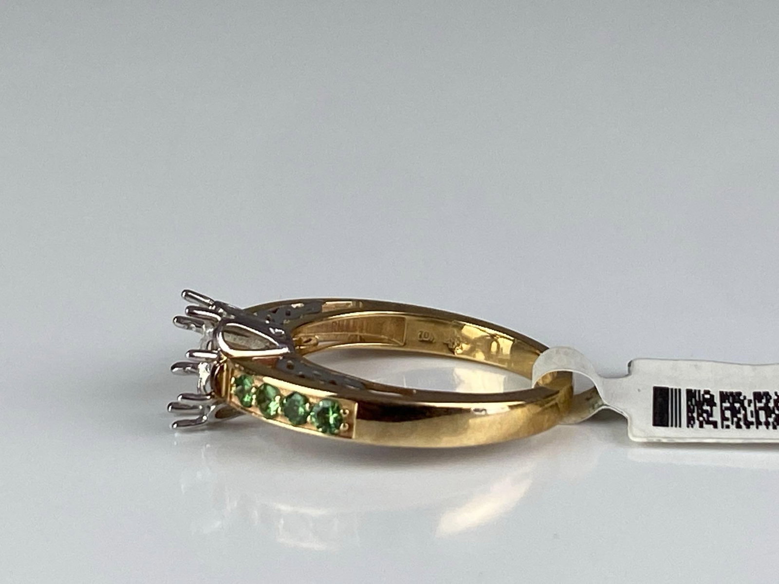 10K Yellow/White Gold Emerald Ring - 2