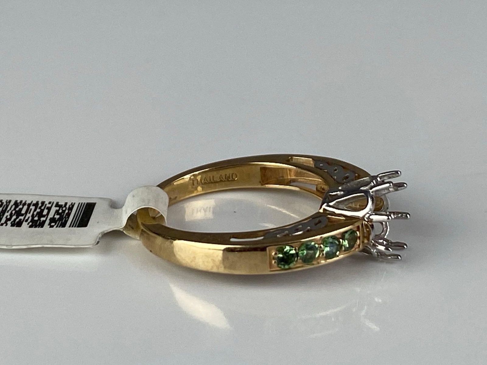 10K Yellow/White Gold Emerald Ring - 4