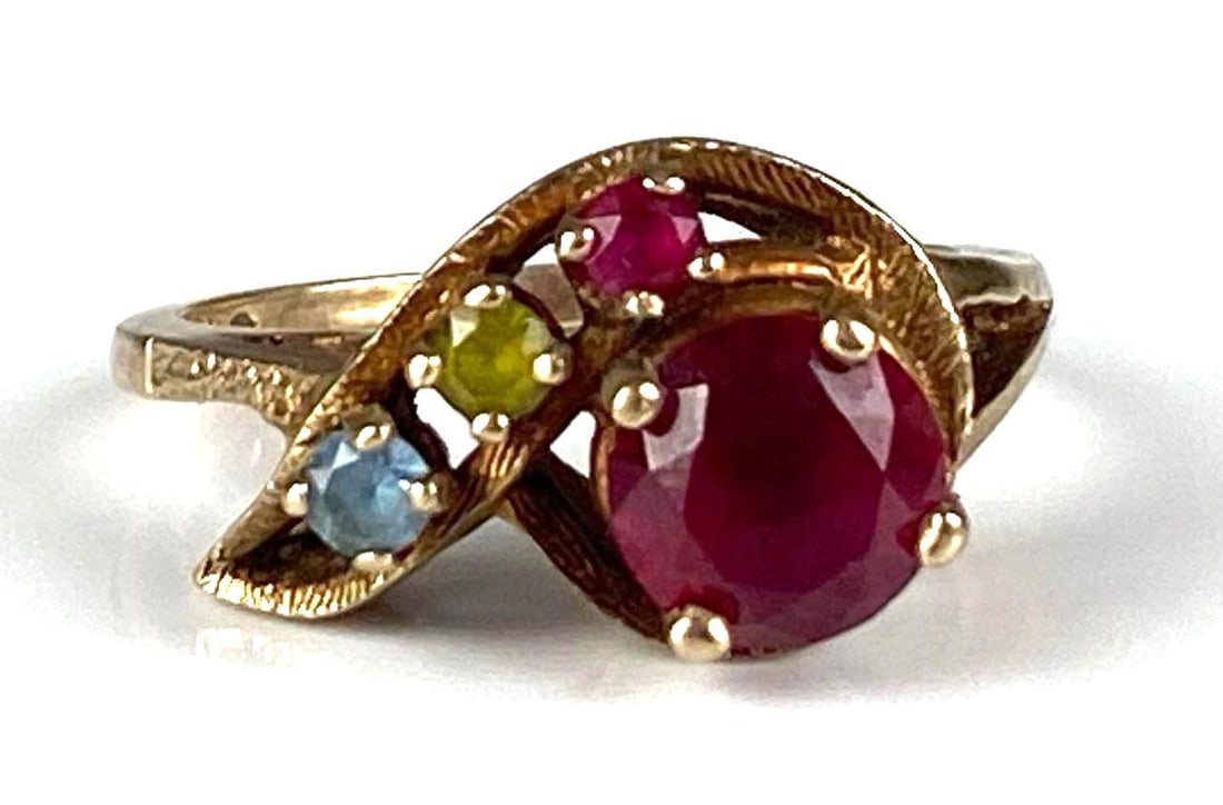 10K Yellow Gold Multi-Gem Ring: Total weight of 4 grams, size 7