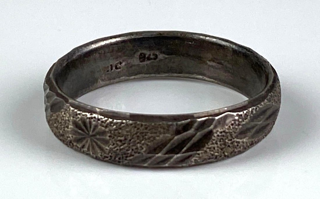 Sterling Silver Textured Ring: Size 12 1/2