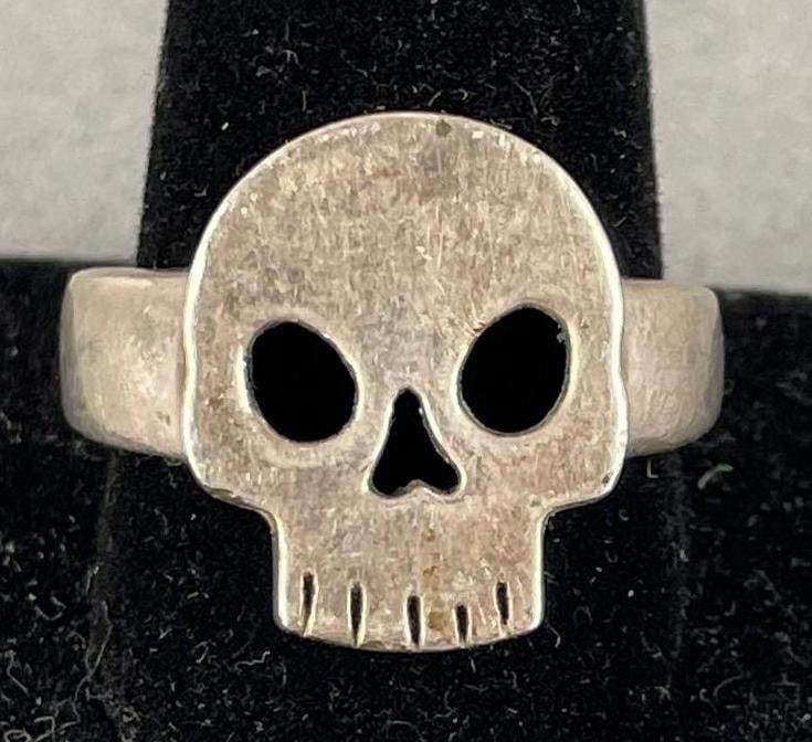 Sterling Silver Skull Biker Ring: Size 12, 12 grams