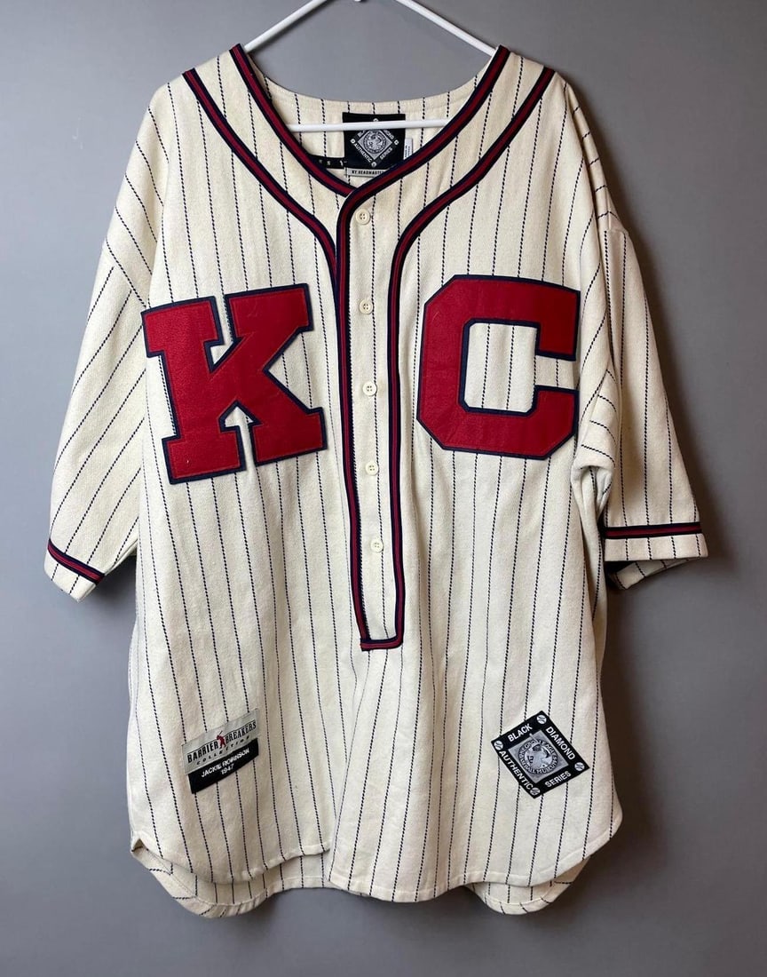 Headmaster Black Diamond Authentic Series K.C. Monarchs Jackie Robinson Jersey: Barrier breakers collection, 1947 version, size 56
