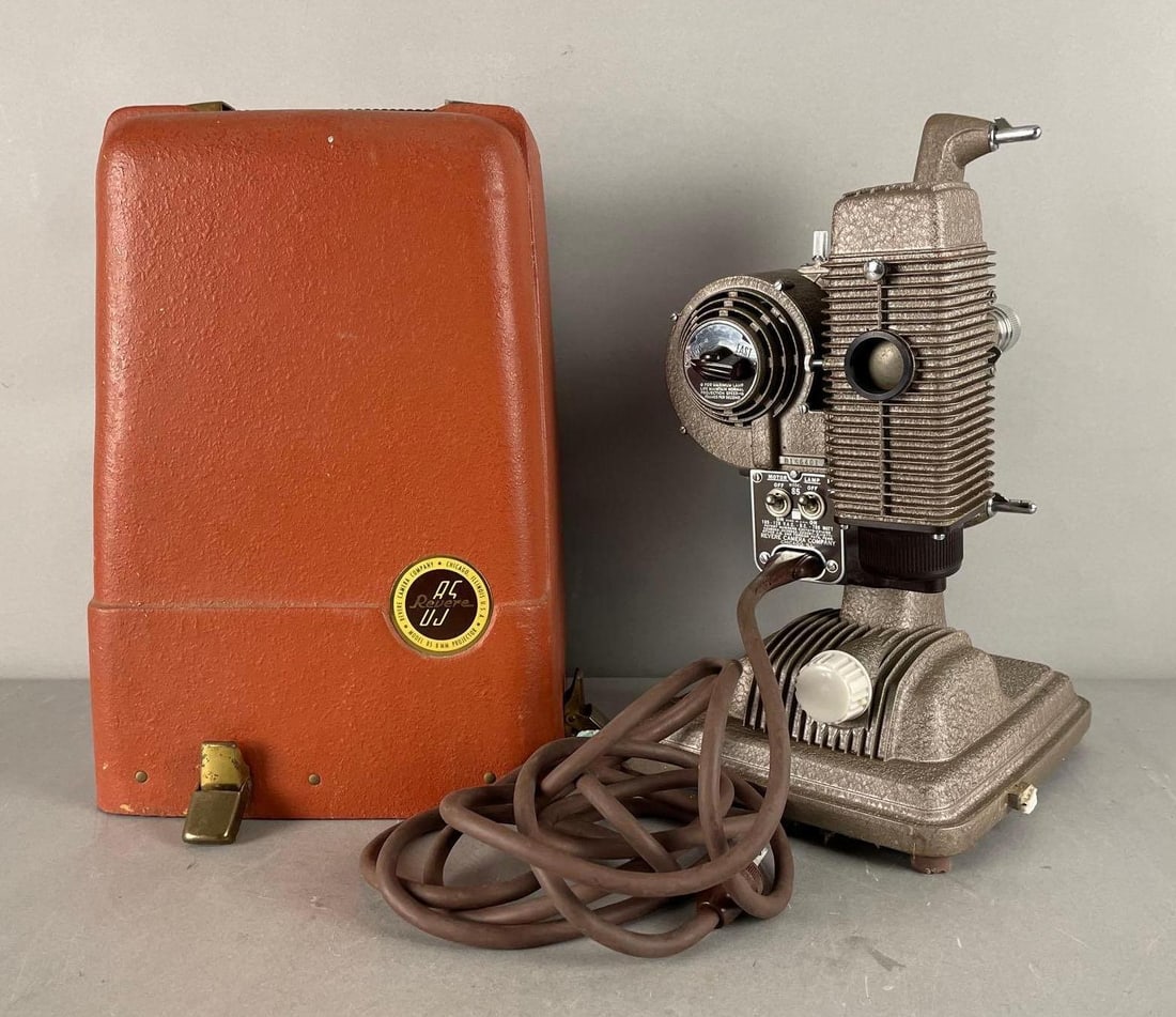 Vintage Revere Model 85 8mm Film Projector: Working condition, case measures