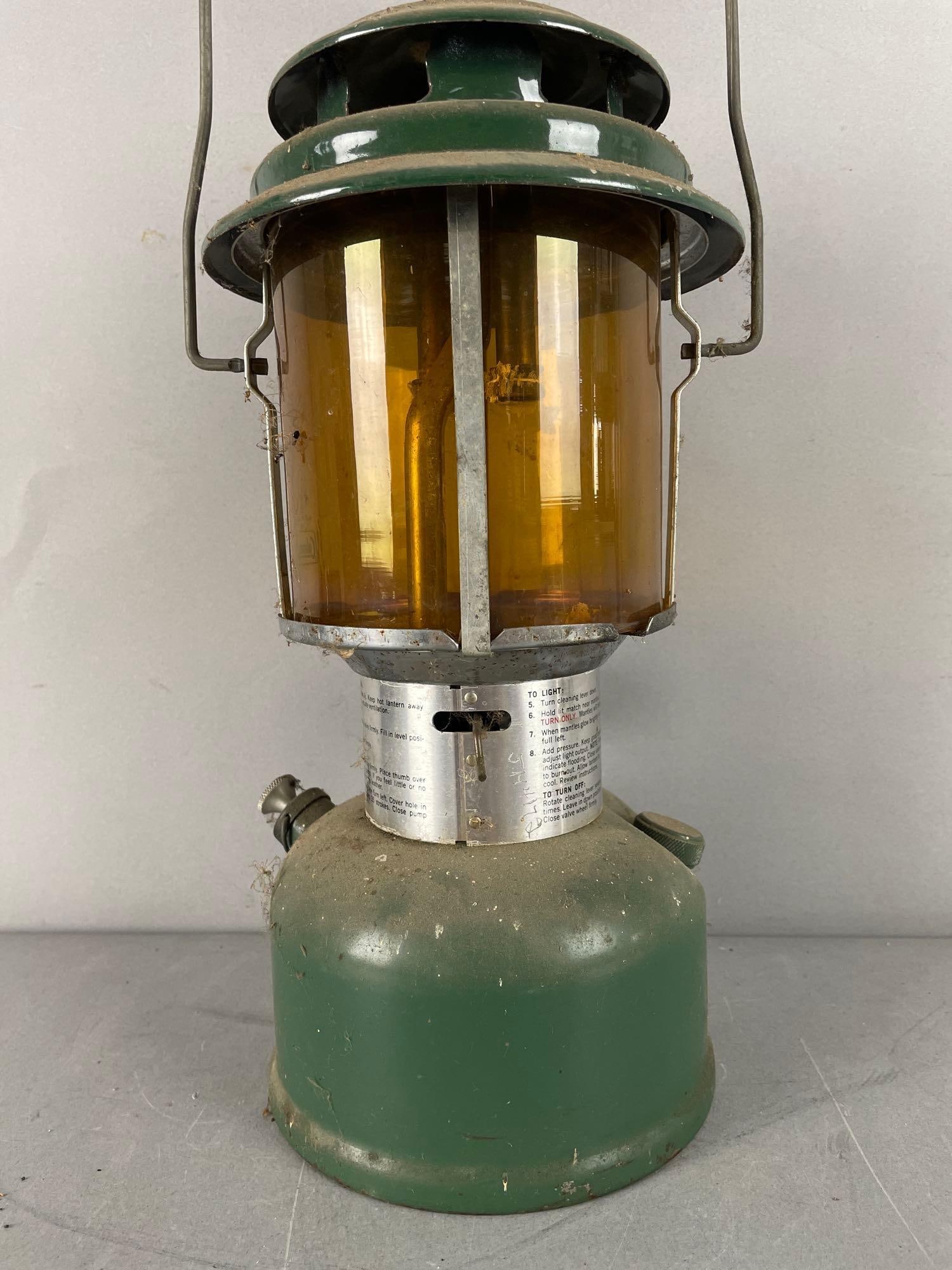 Coleman Model 220H Kerosene Lantern - 2