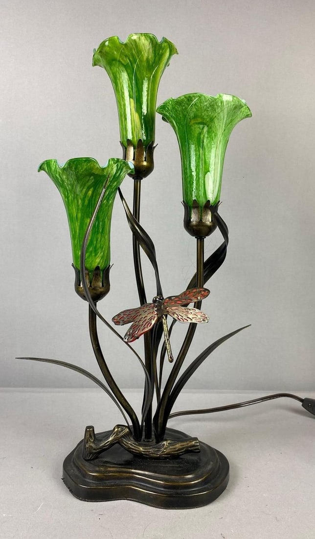 Dale Tiffany Dragonfly Lily Table Lamp: Tested and working. Measures 21 inches in length.
