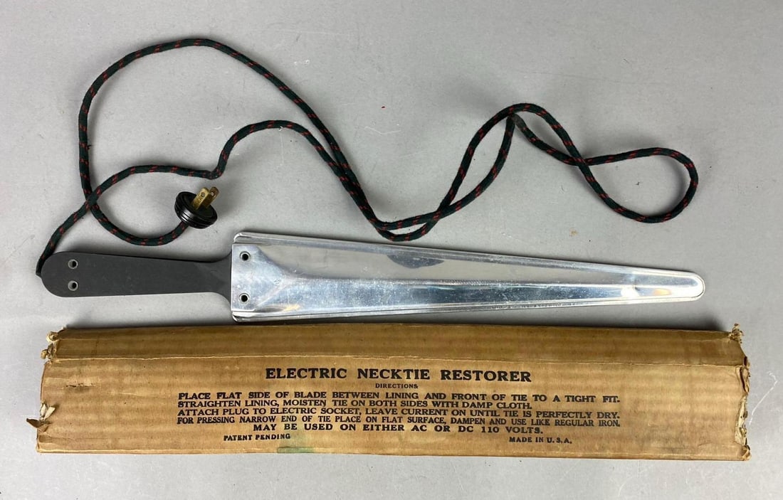 Vintage Electric Necktie Restorer: Tested and working. Measured 20 inches. Like new in original packaging.