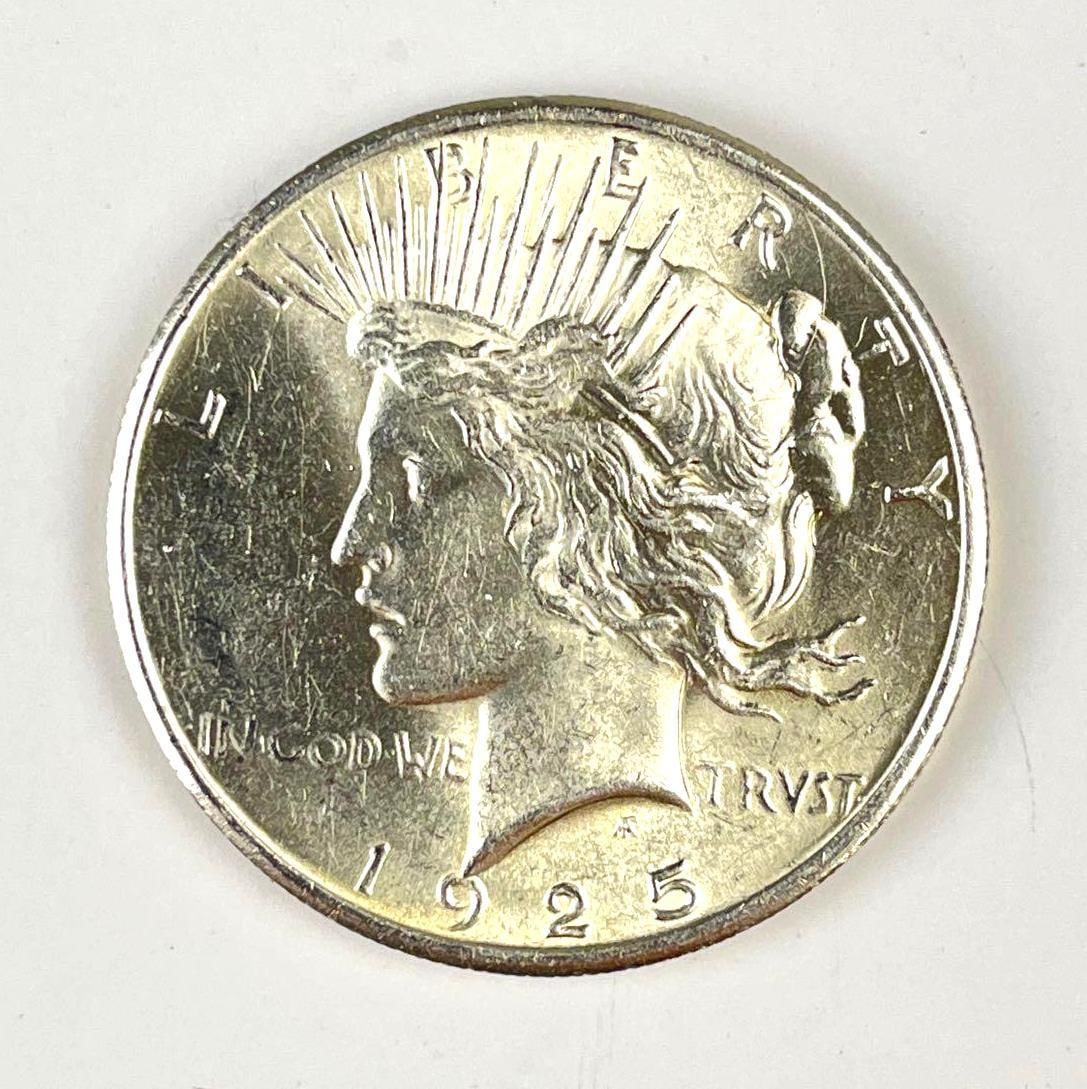 1925 US Peace Silver Dollar (1 of 2)