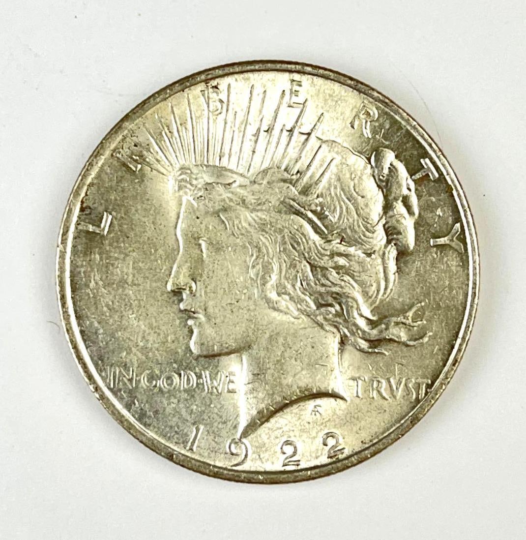 1922 US Peace Silver Dollar (1 of 2)