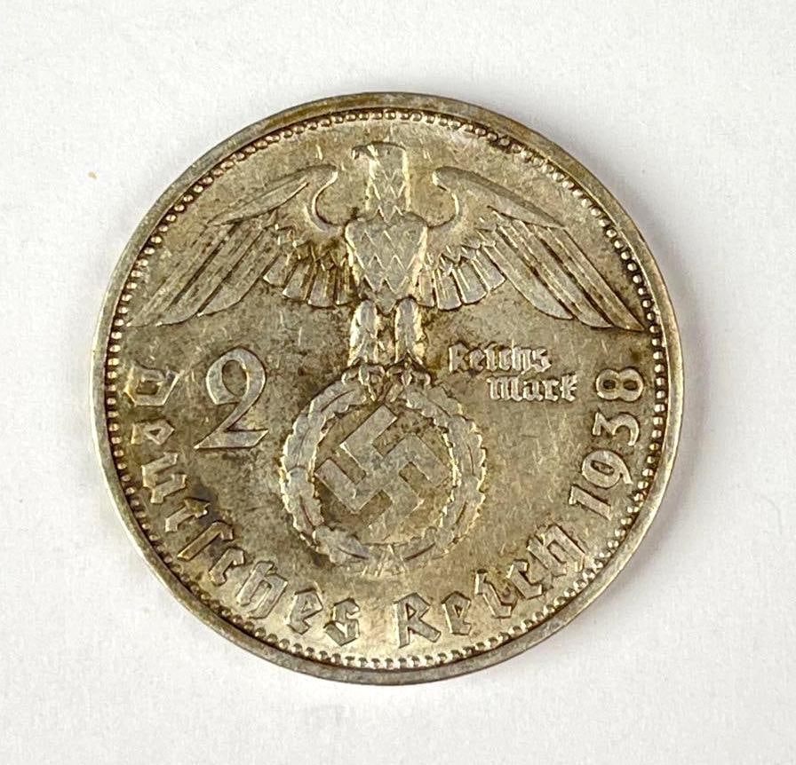 1938 WW2 German Paul von Hindenburg 2 Reichsmark Silver Coin: 1938 WW2 German Paul von Hindenburg 2 Reichsmark Silver Coin