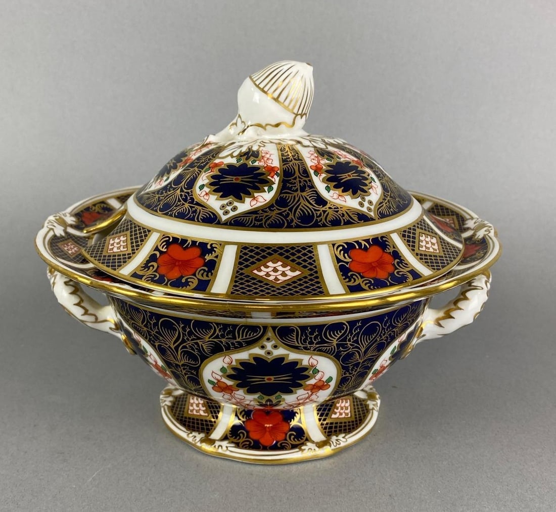 Royal Crown Derby Bone China Old Imari Soup Tureen (1 of 7)