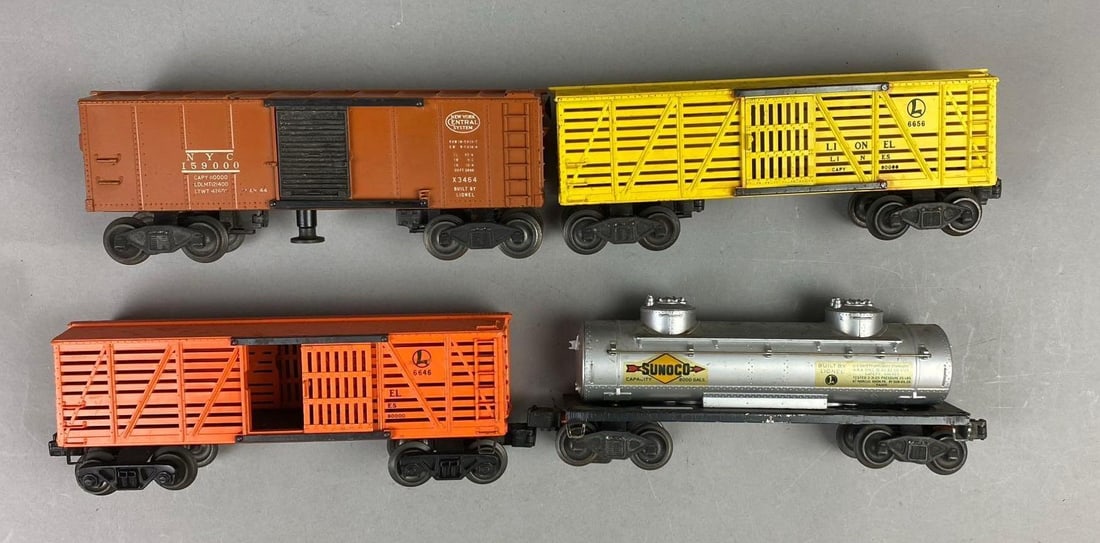 Group of Assorted Lionel Trains O Gauge Train Cars (1 of 2)