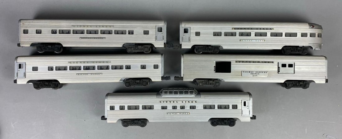Group of Assorted Lionel Trains O Gauge Silver Express Pullman Cars Set (1 of 3)