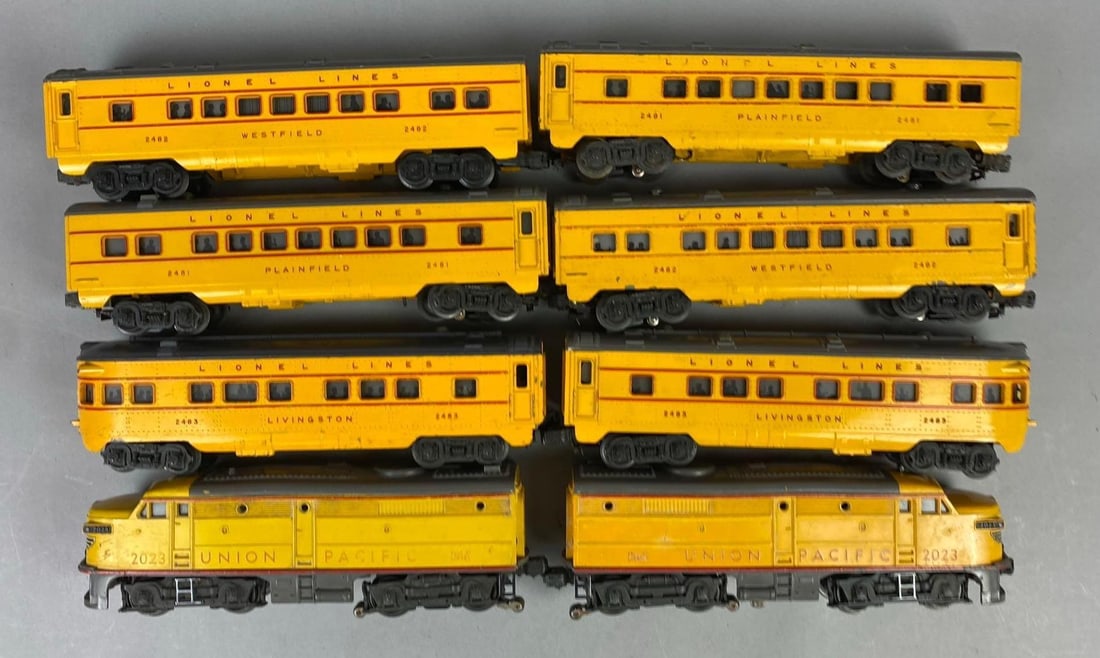 Lionel Trains Anniversary No. 2023 Alco Diesel Locomotive Set (1 of 2)