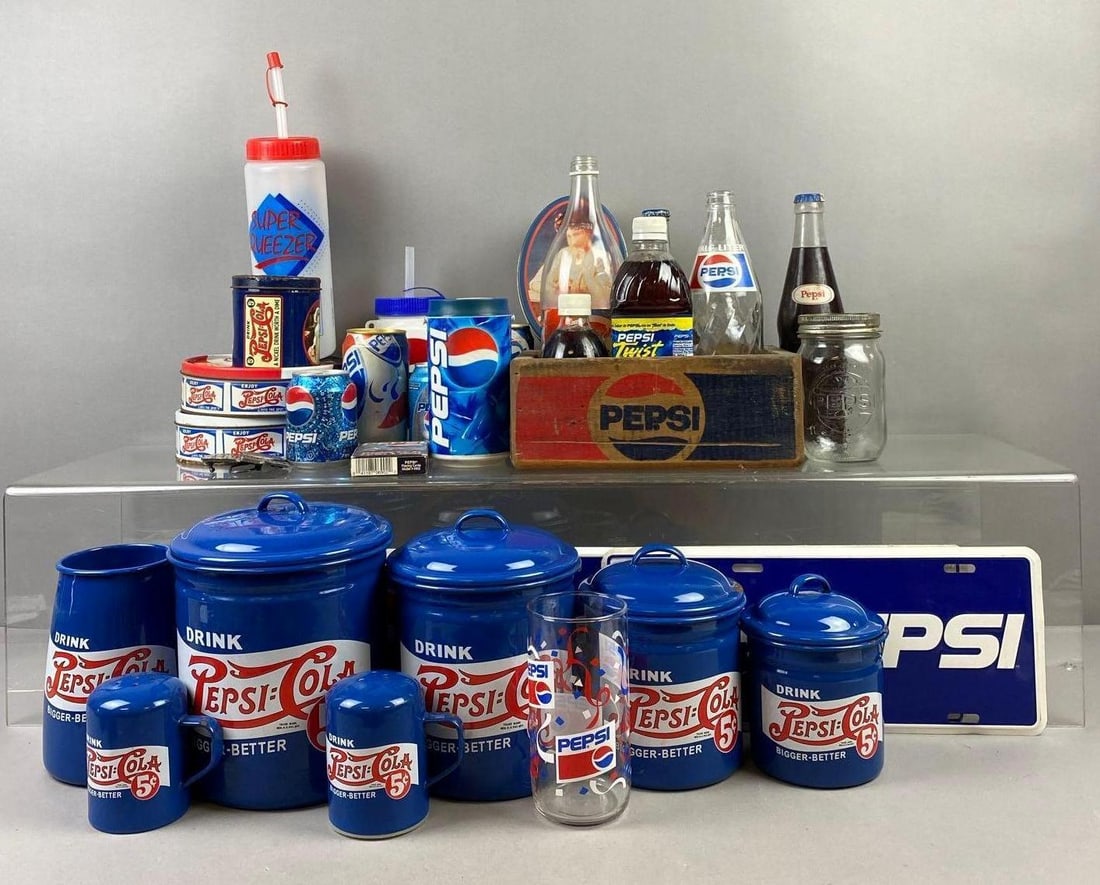 Group of Assorted Pepsi Cola Memorabilia (1 of 3)