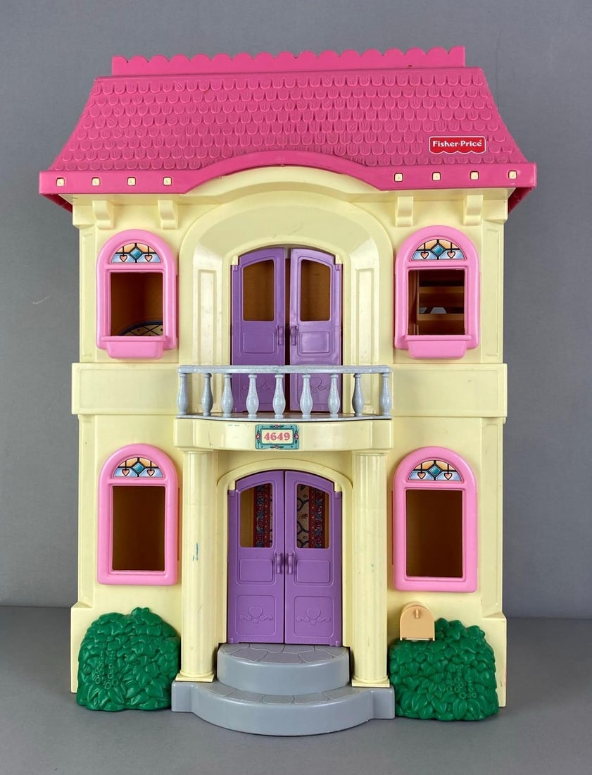 1997 Fisher-Price Loving Family Grand Dollhouse (1 of 3)