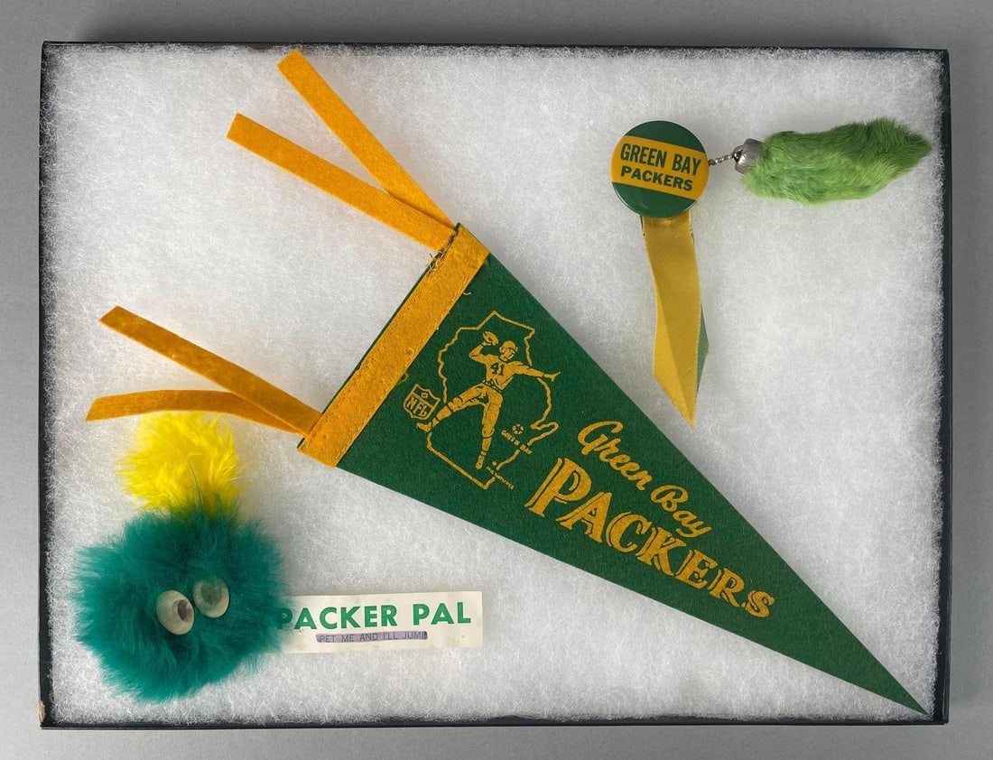 Vintage Green Bay Packers Memorabilia (1 of 2)