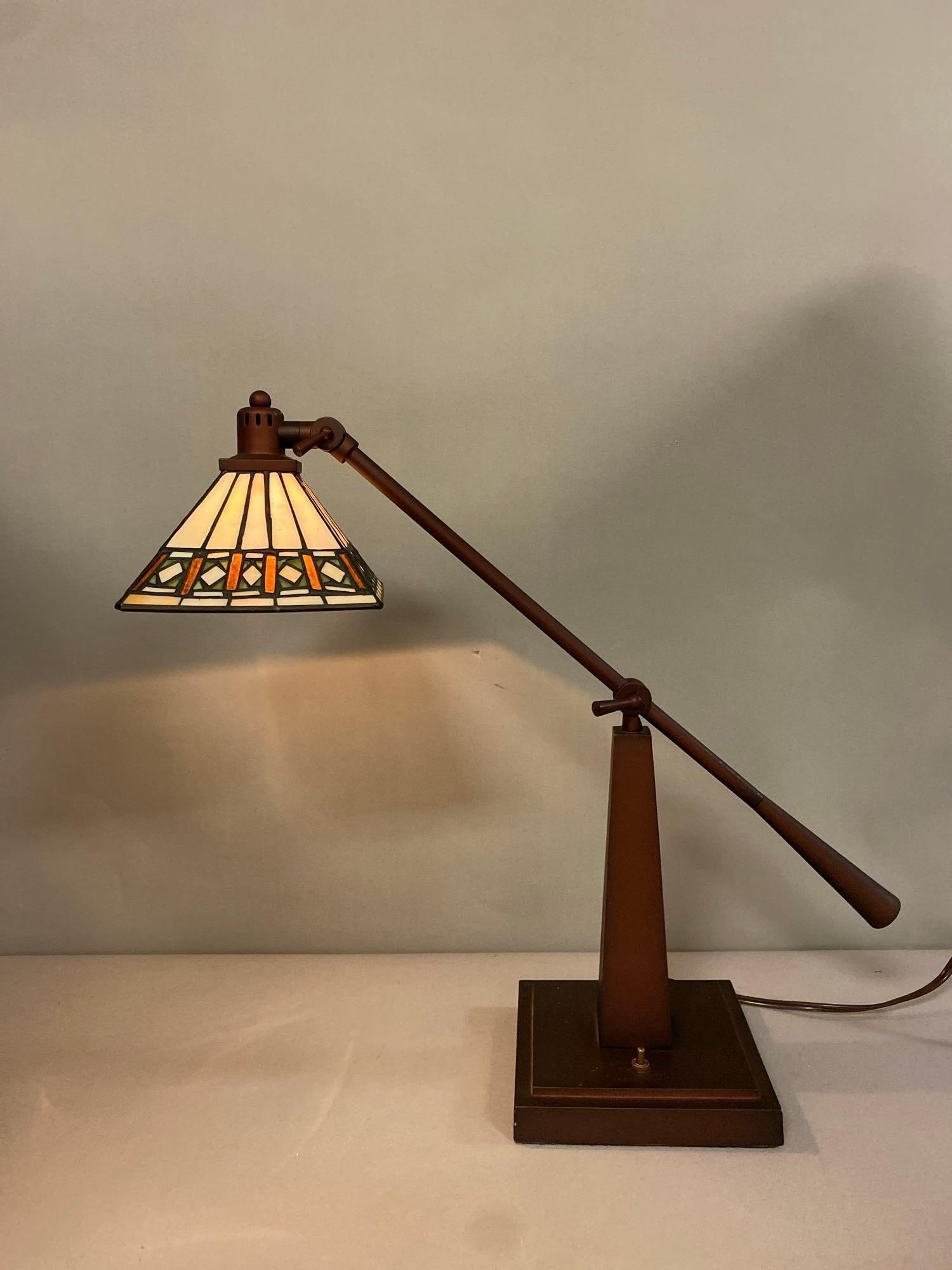 Tiffany Style Adjustable Table Lamp - 2