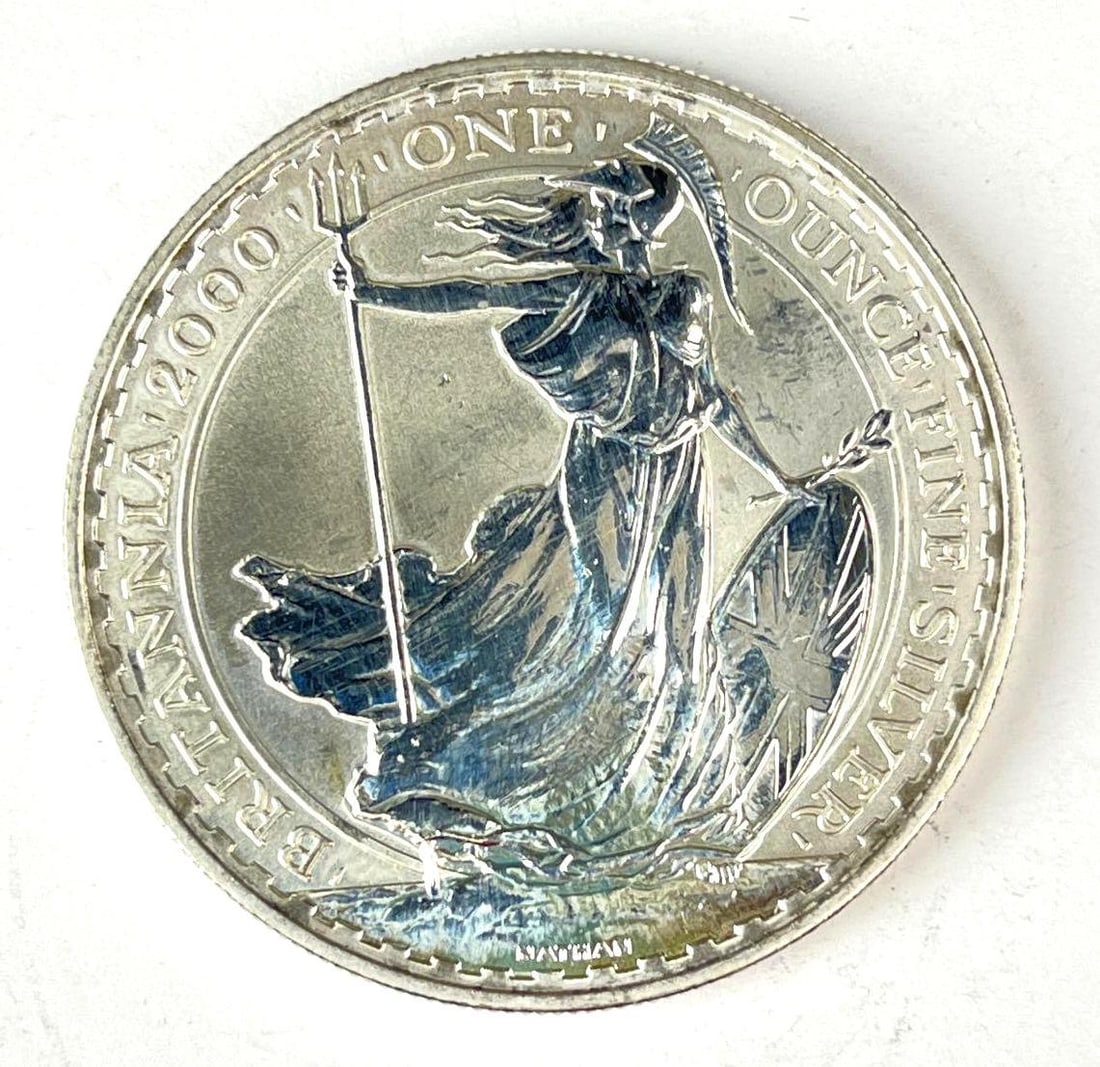 2000 Great Britain Britannia 1 oz Fine Silver Coin (1 of 2)