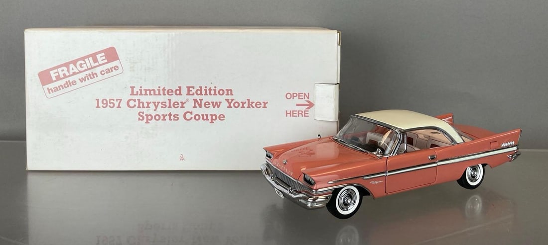 Danbury Mint LE 1957 Chrysler New Yorker Sports Coupe Die-Cast Vehicle (1 of 7)