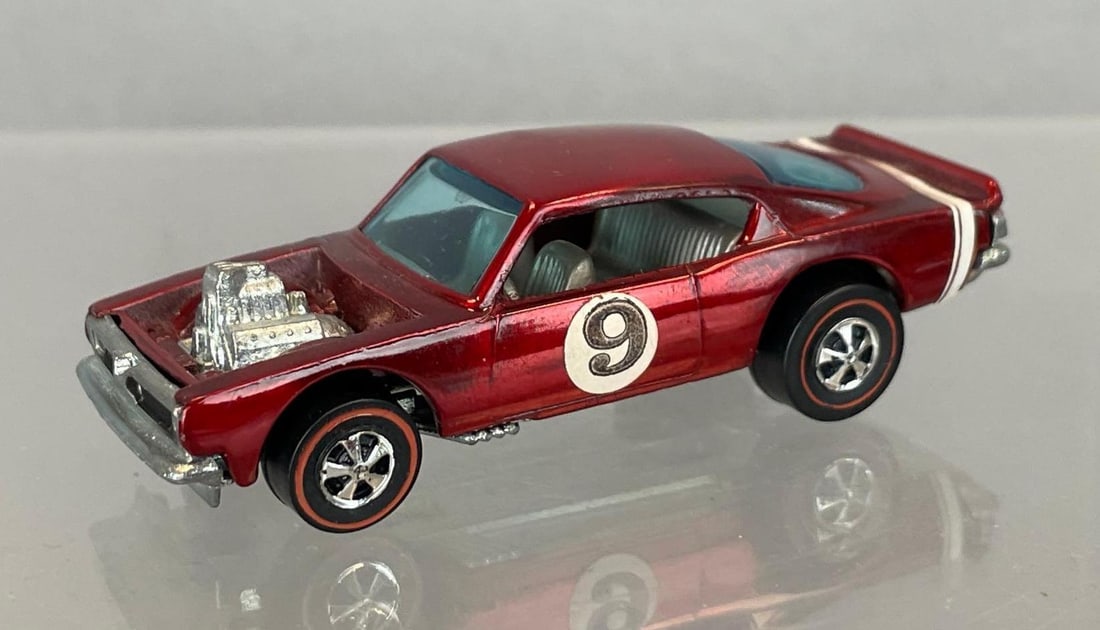 Mattel Hot Wheels Redline King Kuda Die-Cast Vehicle: Spectraflame red 9, gray interior, blue windows