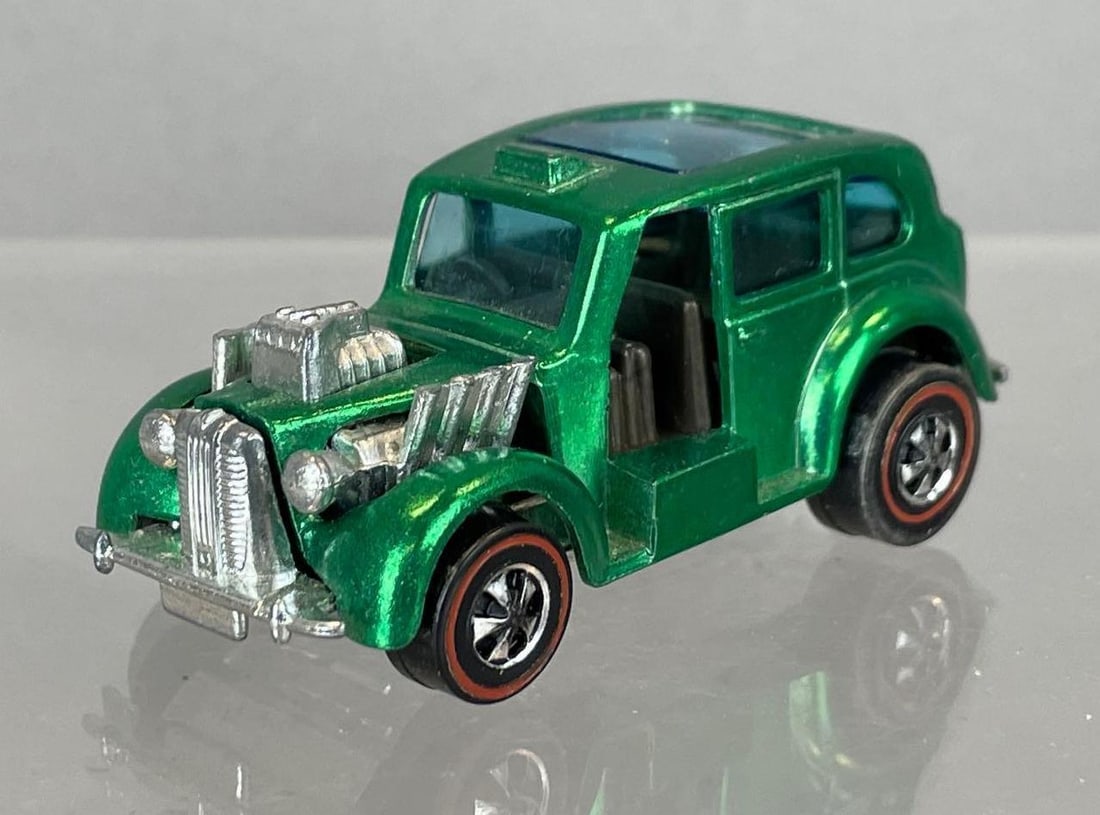Mattel Hot Wheels Redline Cockney Cab Die-Cast Vehicle: Green, gray interior, blue windows