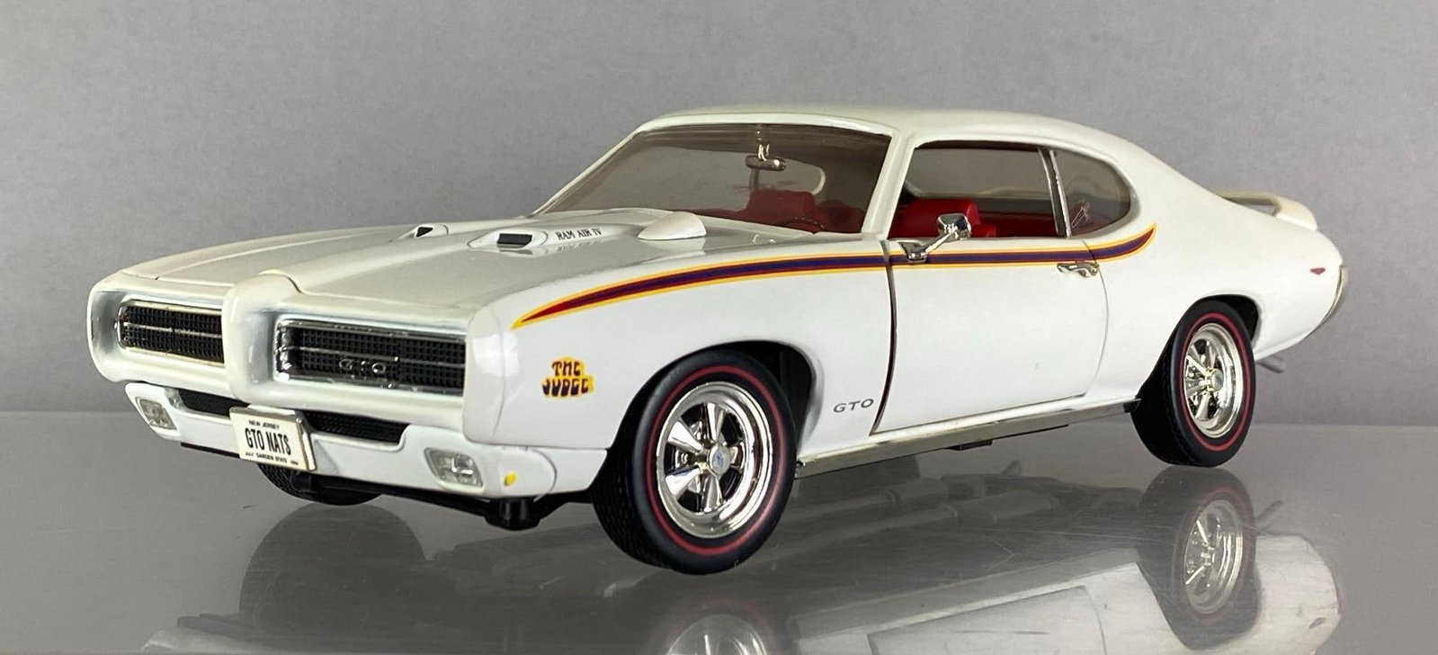 ERTL 50th Anniversary White 1969 Pontiac GTO Judge (1 of 4)