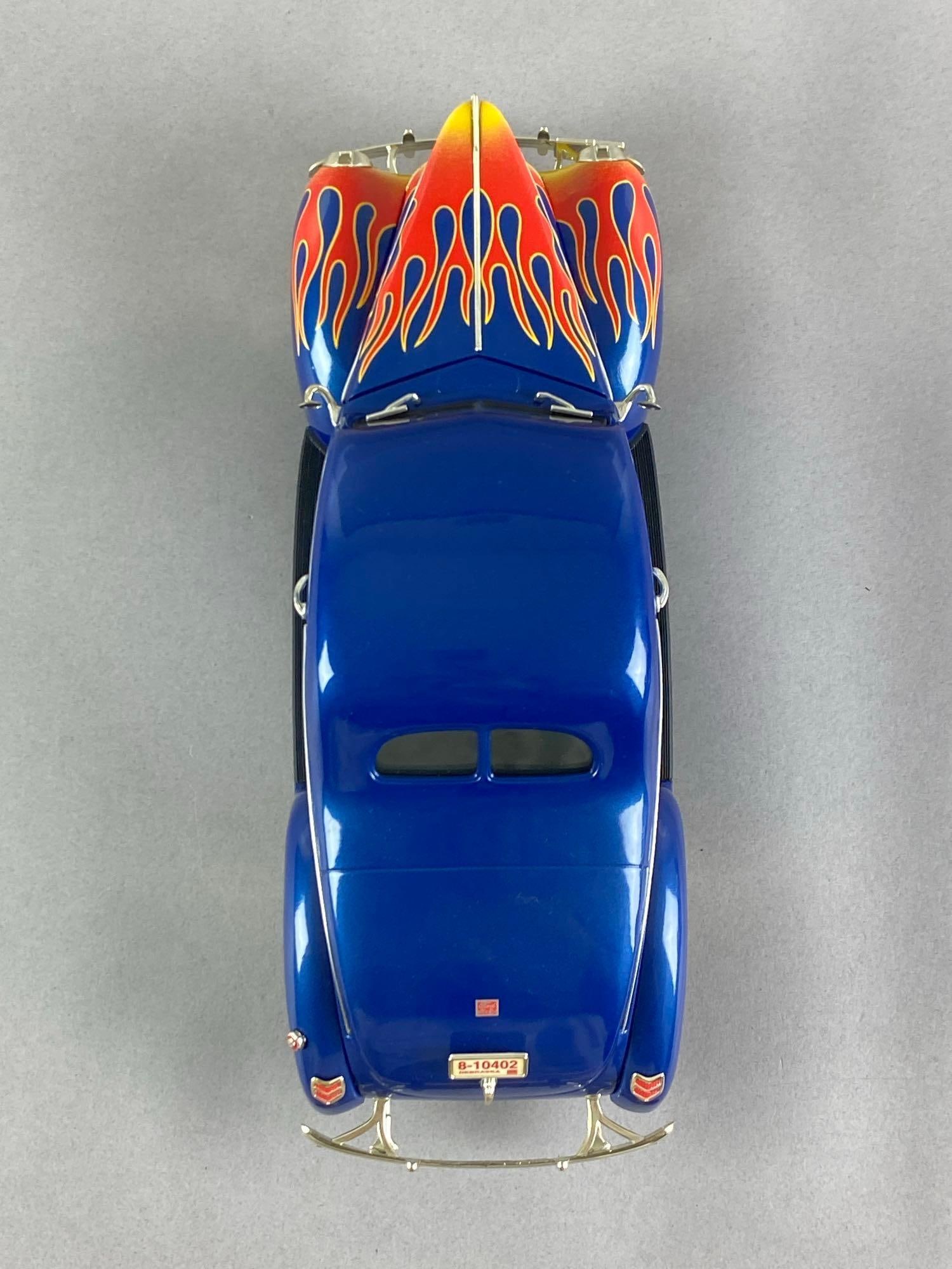 ERTL 1940 Ford Coupe - 3