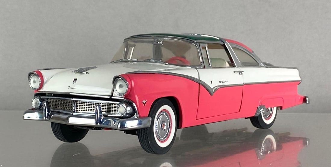 Franklin Mint 1955 Ford Crown Victoria (1 of 4)