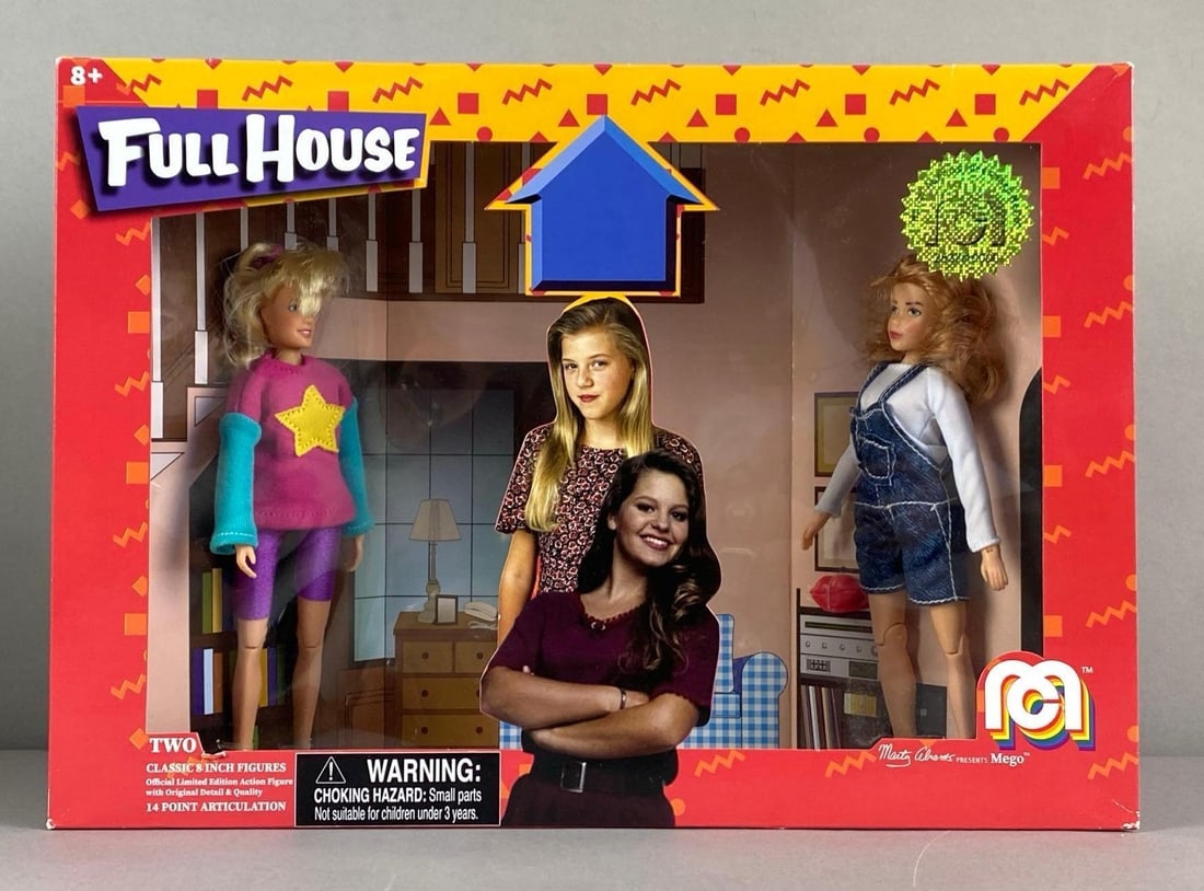 MC LE 2018 FullHouse Fashion Doll Set (1 of 2)