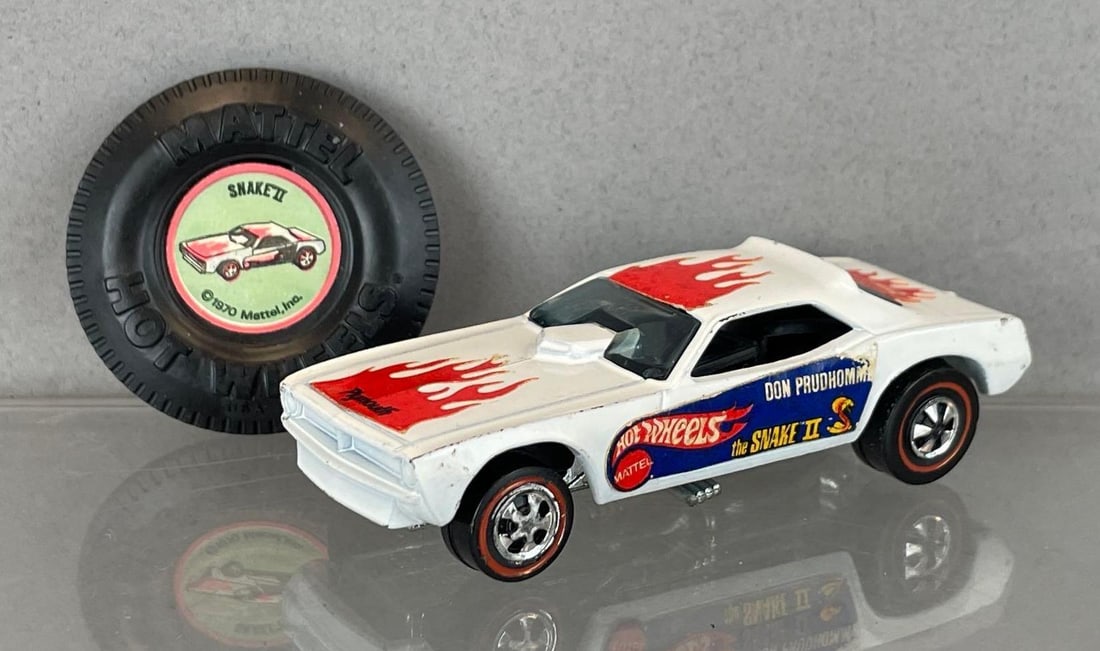 Mattel Hot Wheels Redline Snake II Die-Cast Vehicle: Includes plastic button, Don prudhomme funny car, white, black interior, blue windows