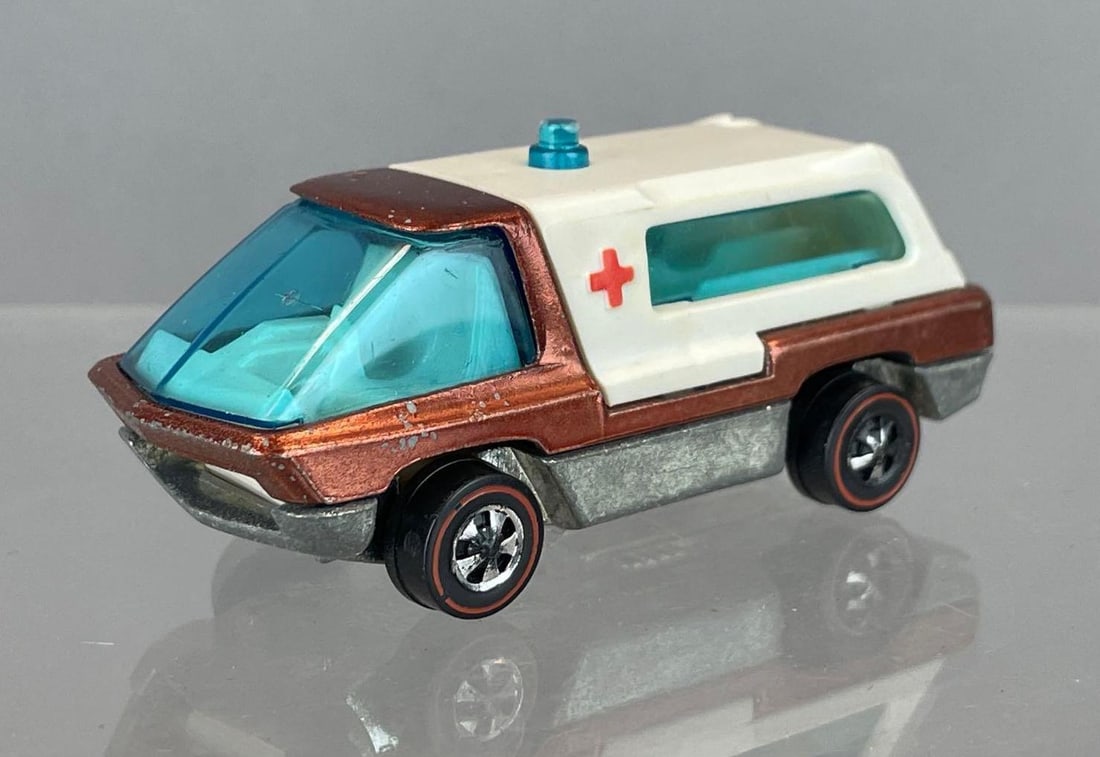Mattel Hot Wheels Redline Ambulance Die-Cast Vehicle: The heavyweights, copper / white, white interior, blue windows