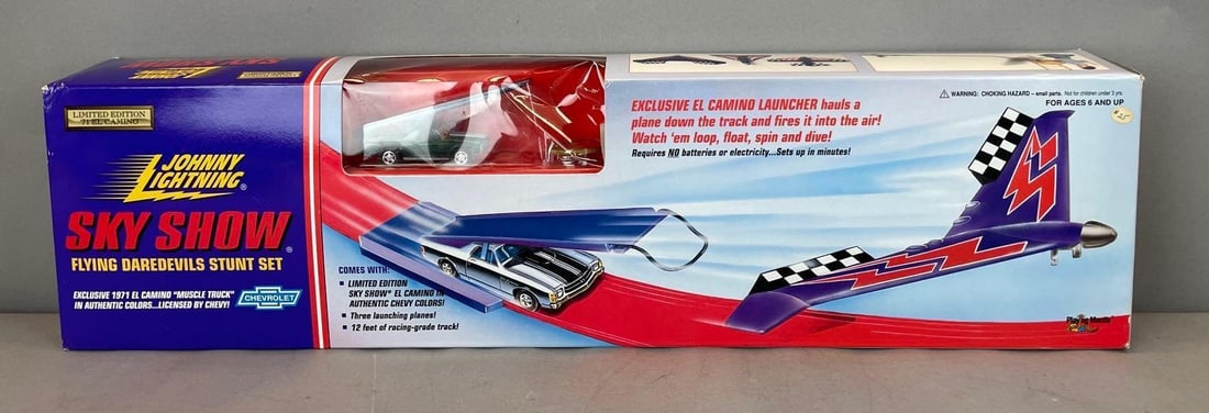 LE Johnny Lightning 71 El Camino Sky Show Flying Daredevils Stunt Set (1 of 3)