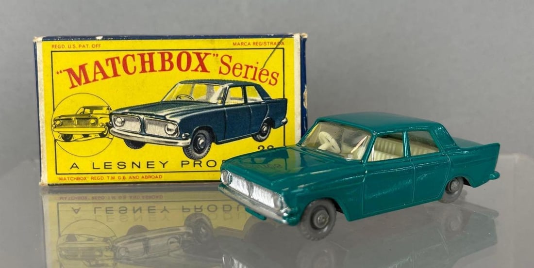 Vintage Lesney Matchbox Ford Zephyr 6 Die-Cast Vehicle (1 of 4)