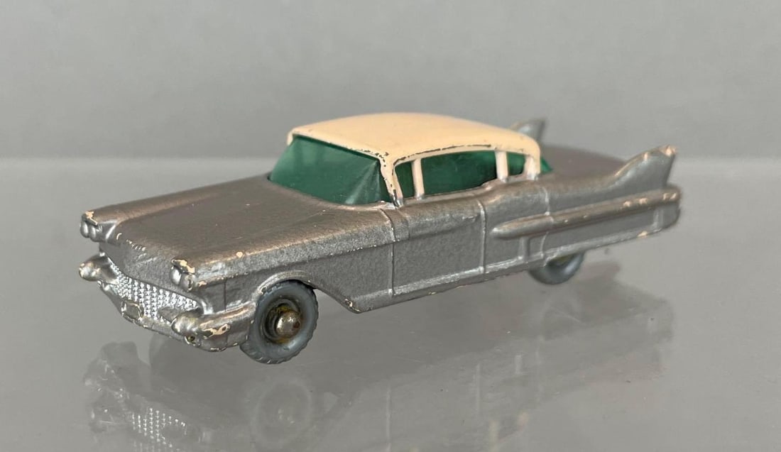 Vintage Lesney Matchbox Cadillac Sixty Special Die-Cast Vehicle (1 of 4)