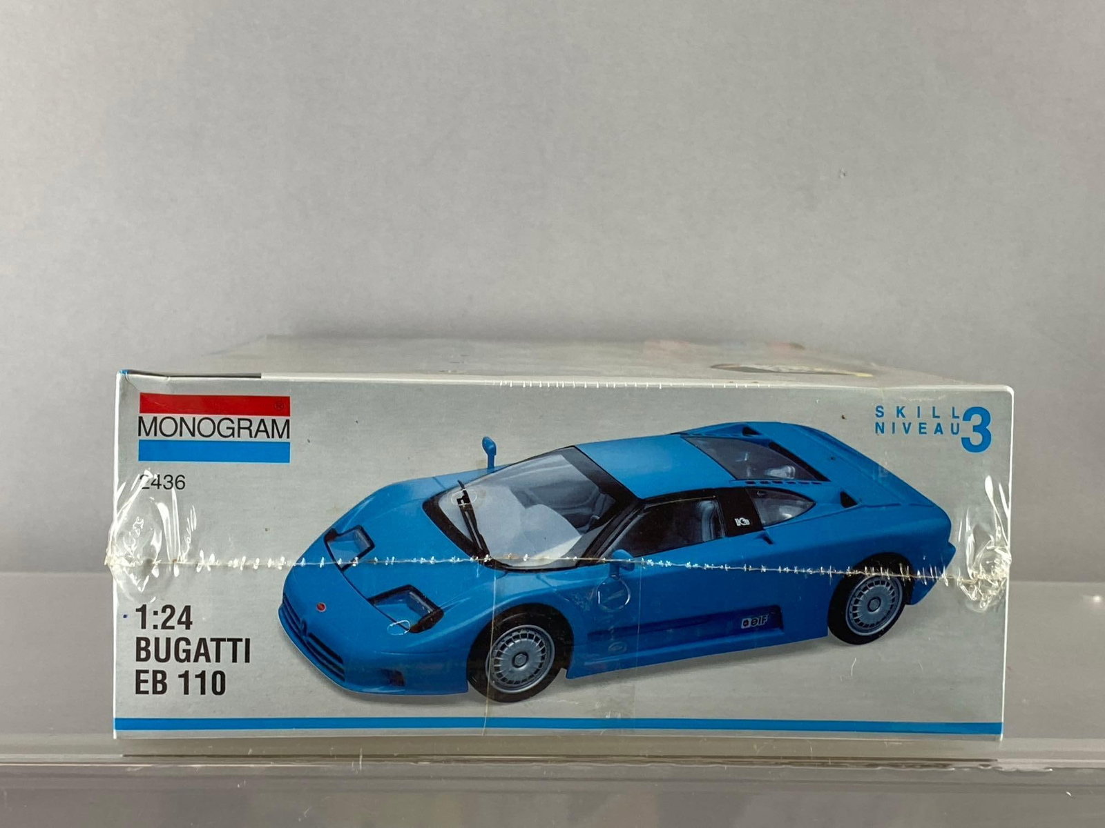 1993 Monogram Bugatti EB 110 1/24 Scale Model Kit - 2