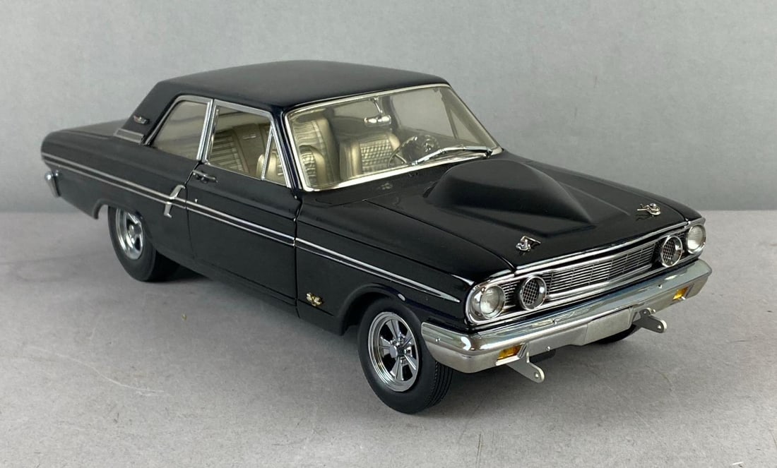 1964 Ford Thunderbolt Die-Cast Vehicle: 1/18 Scale
