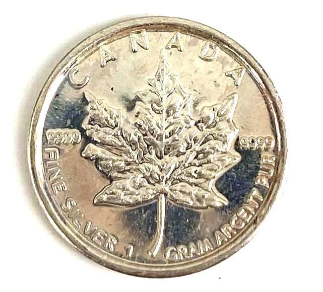 Canada Maple Leaf Design 1 Gram .999 Fine Silver Round (1 of 2)