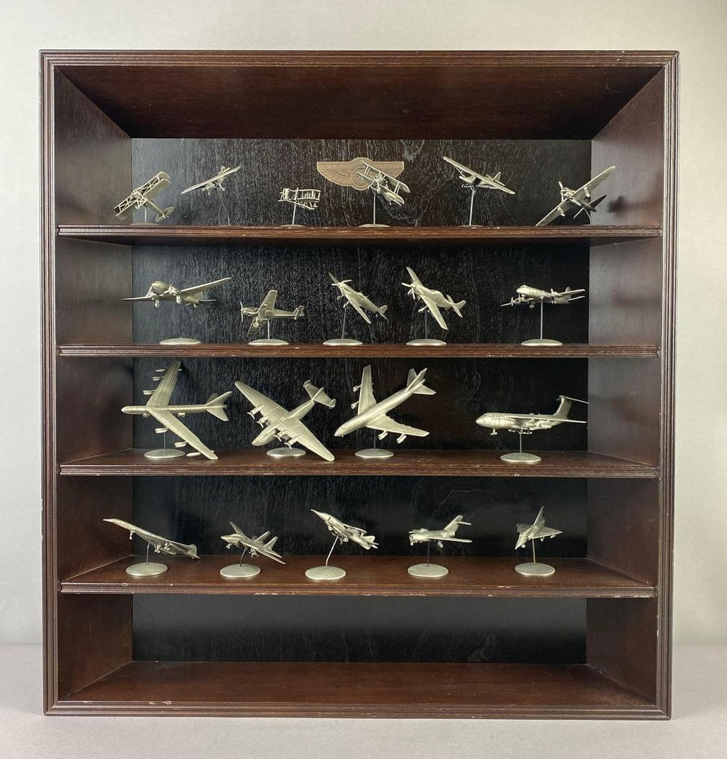 Group of 20 1987 The Franklin Mint Worlds Great Aircraft Die-Cast Models: Comes with Display Case. May be missing small parts. Display case measures H 22 x W 4 x L 20 inches.