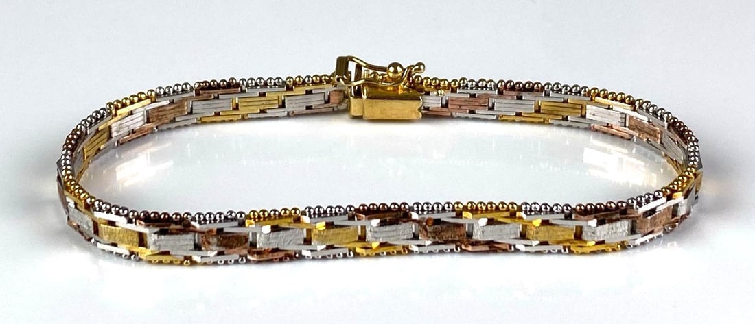 Sterling Silver Tri-Color Bracelet: Measures 7 1/2 inches in length