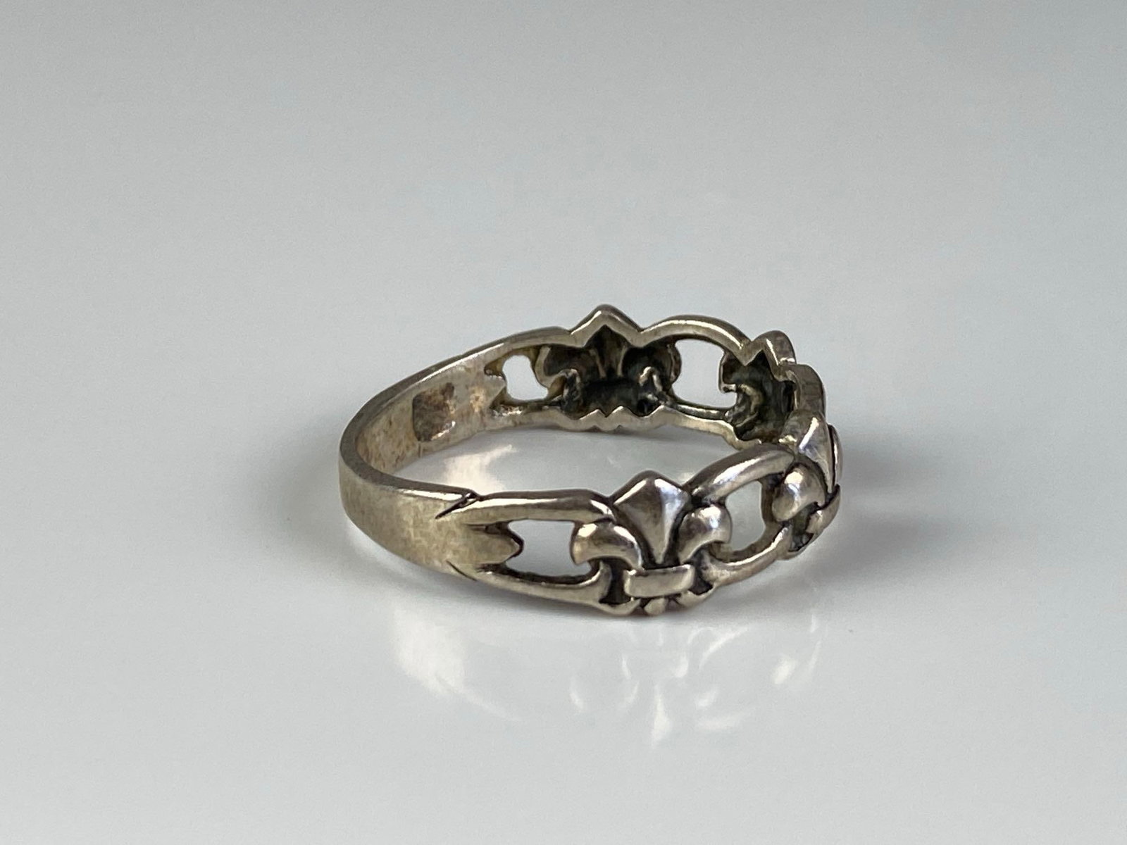 Sterling Silver Fluer De Lis Ring - 4