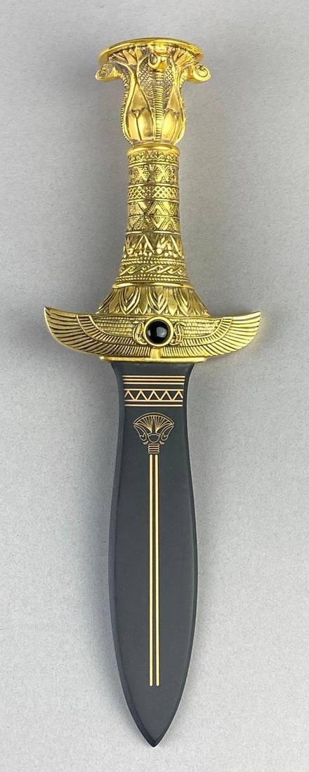 Franklin Mint Mystic Eye Of The Cobra Fantasy Ceremonial Dagger: Measure 12 inches in length.