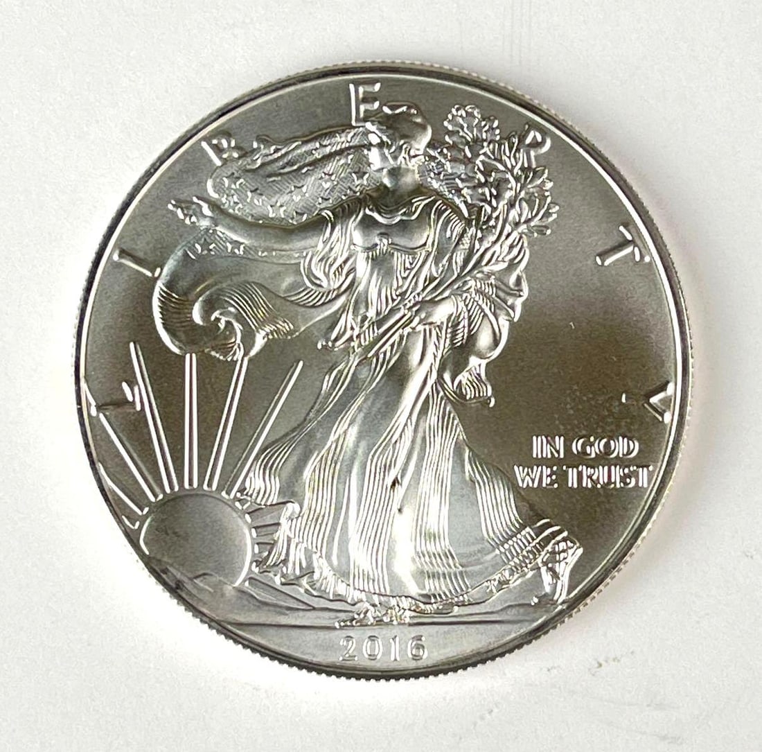 2016 US $1 American Silver Eagle 1 oz Fine Silver Coin: 2016 US $1 American Silver Eagle 1 oz Fine Silver Coin