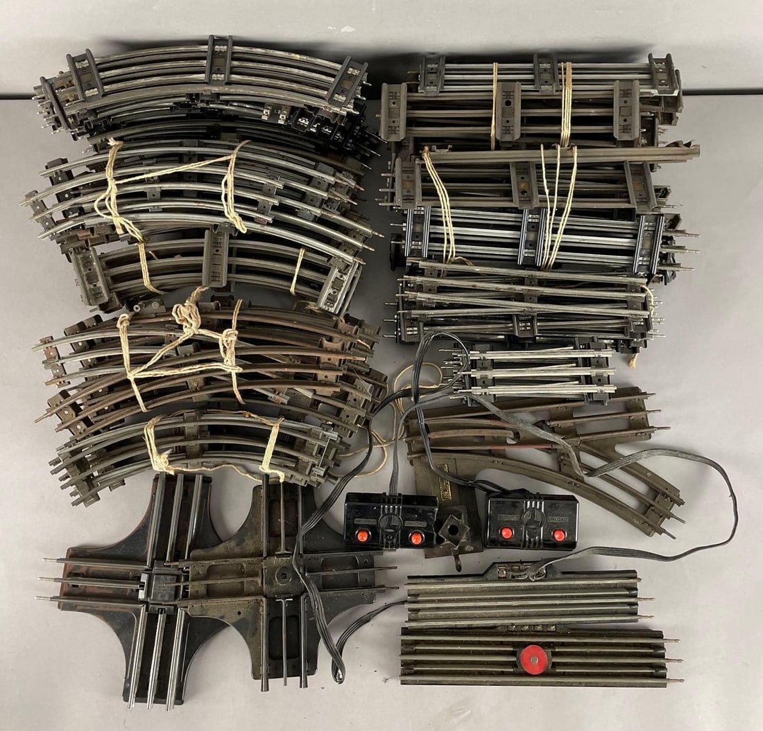 Group of Lionel O Scale Train Tracks (1 of 2)