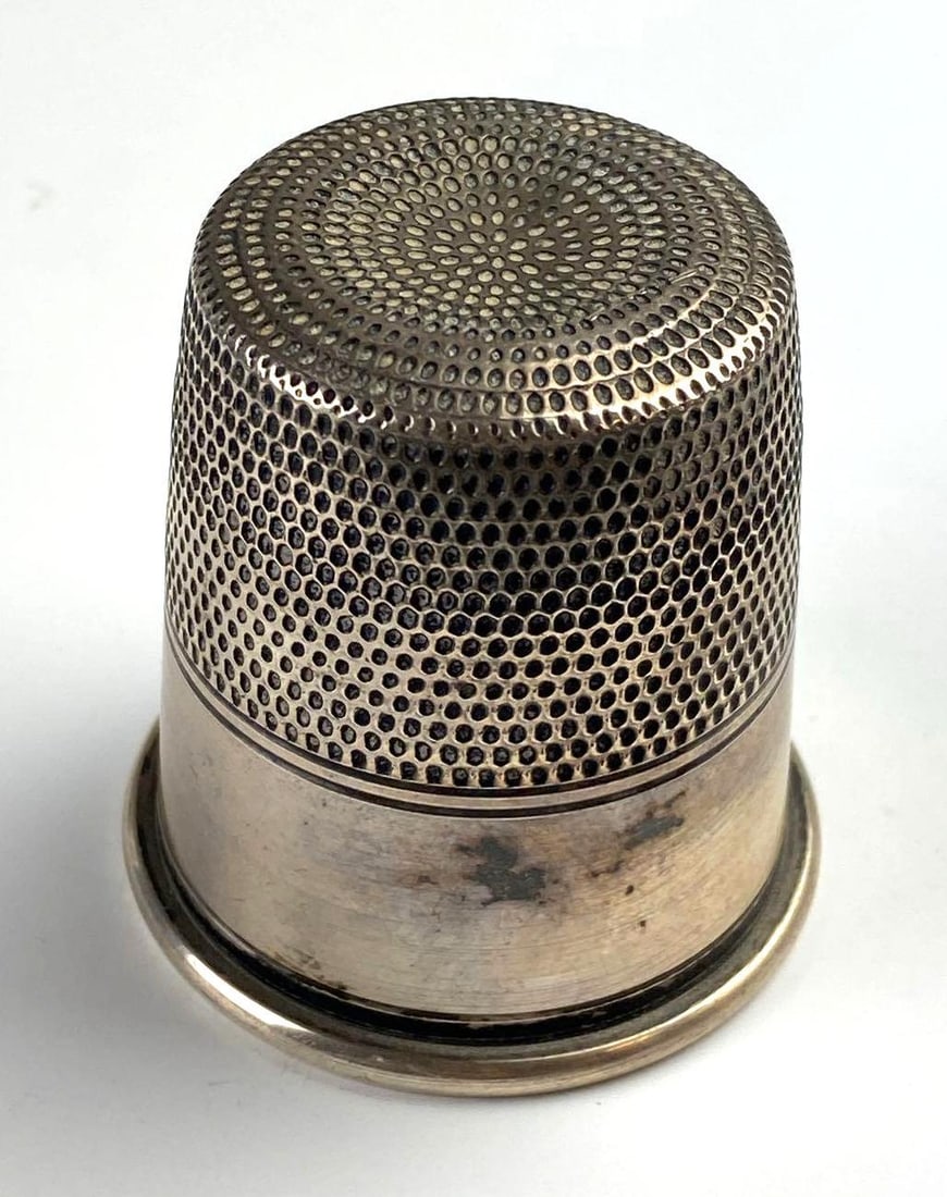 Vintage Sterling Silver Thimble: Vintage Sterling Silver Thimble