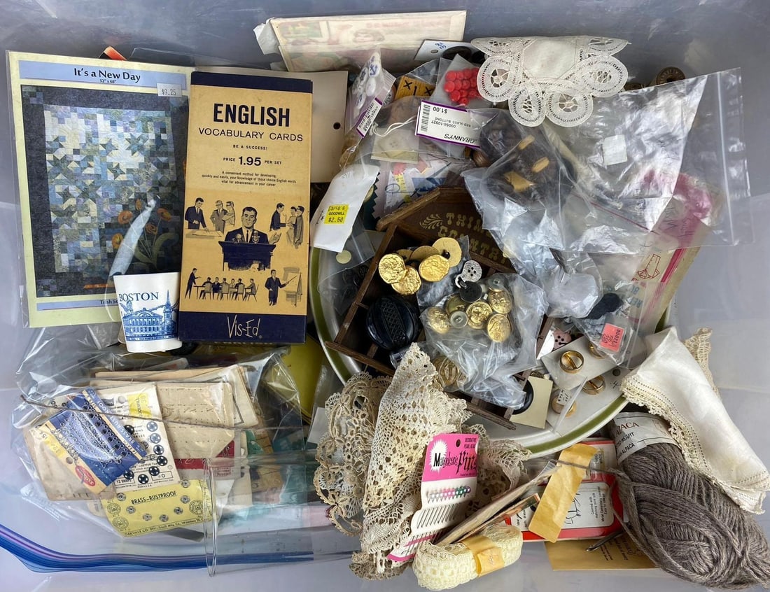 Group of Assorted Sewing Accessories: Includes Vintage items. Largest measures 10 inches in length.