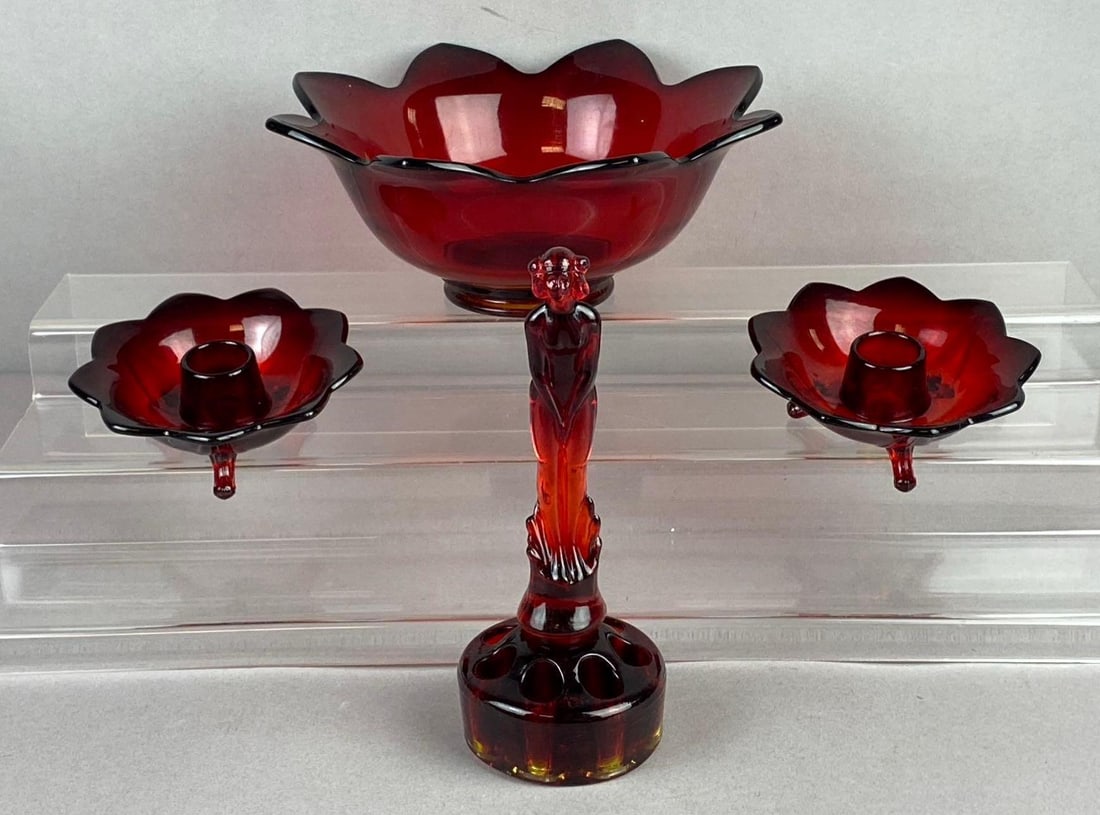 Group of 4 Fenton Ruby Red Console Bowls and More: Includes Lady Pencils holder. Largest measures 7 inches in diameter.