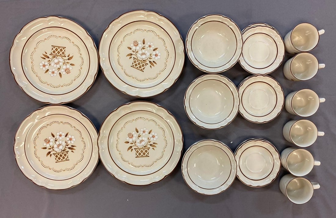 Group of Assorted Japan Cumberland May blossoms Stoneware (1 of 4)