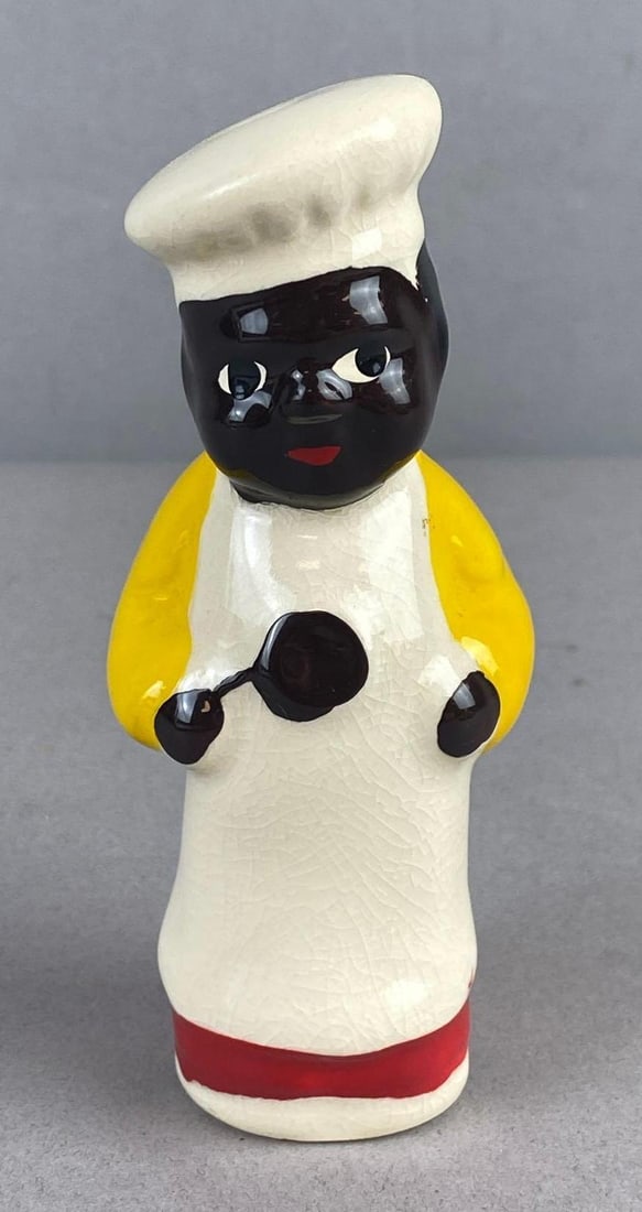 Vintage Black Americana Chef Ceramic Pie Funnel (1 of 2)